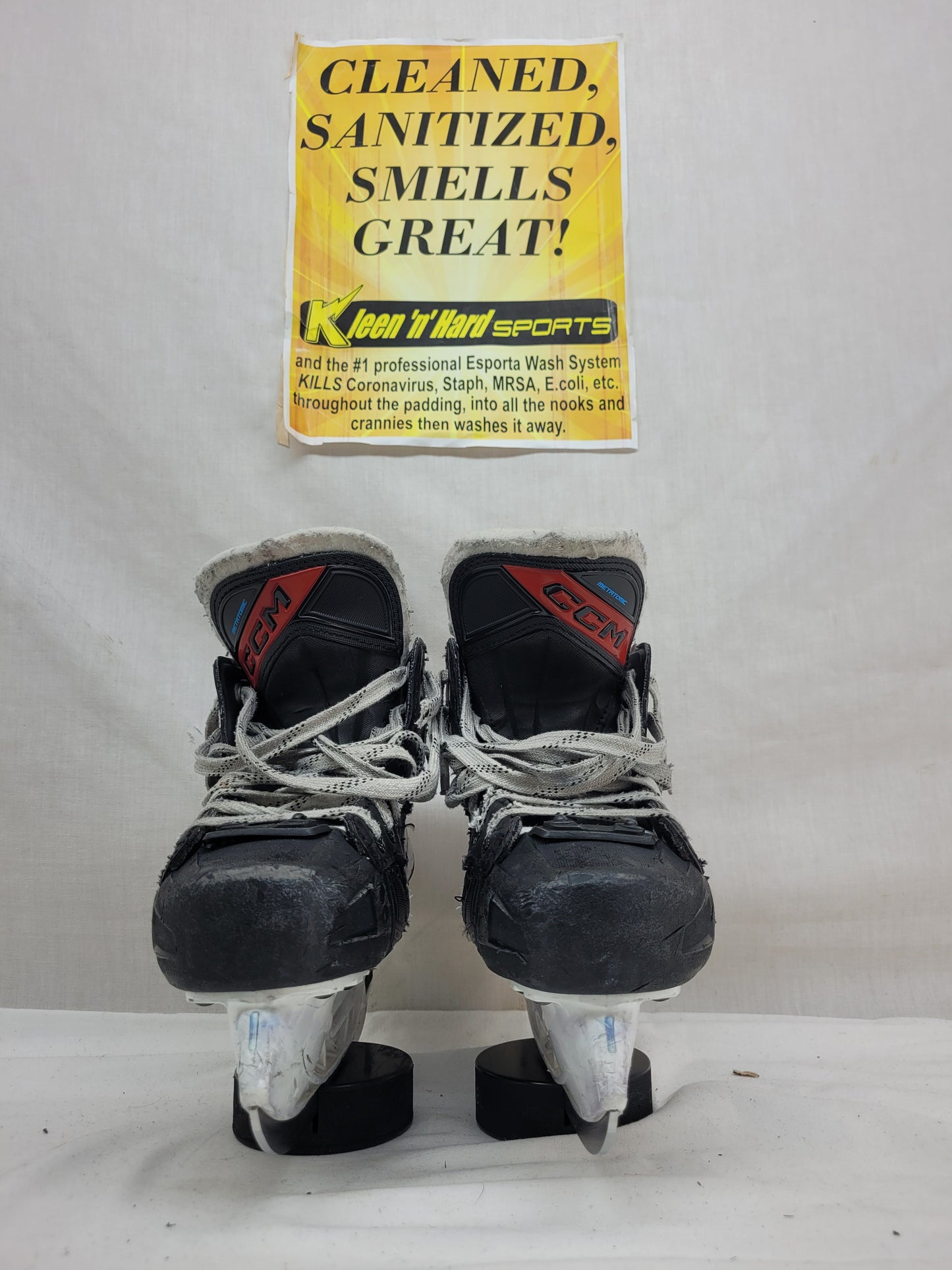 Used CCM Jetspeed FT680 Size 1.5 Regular Ice Hockey Skates