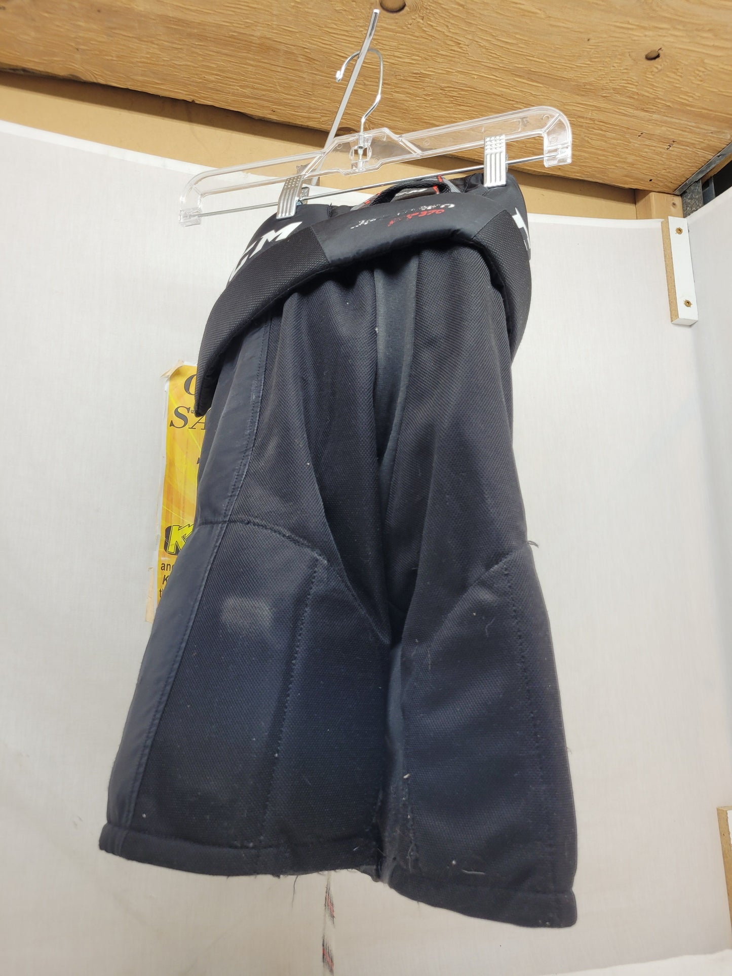 Used CCM FT370 Size Jr S Full Black Ice Hockey Pants