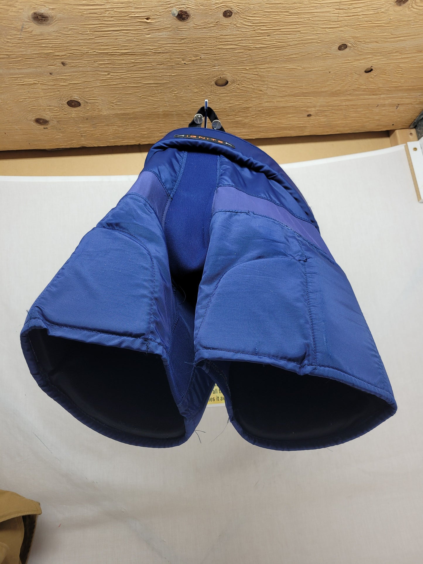 Used Nike Ignite 2 Size JR. L Full Navy Ice Hockey Pants