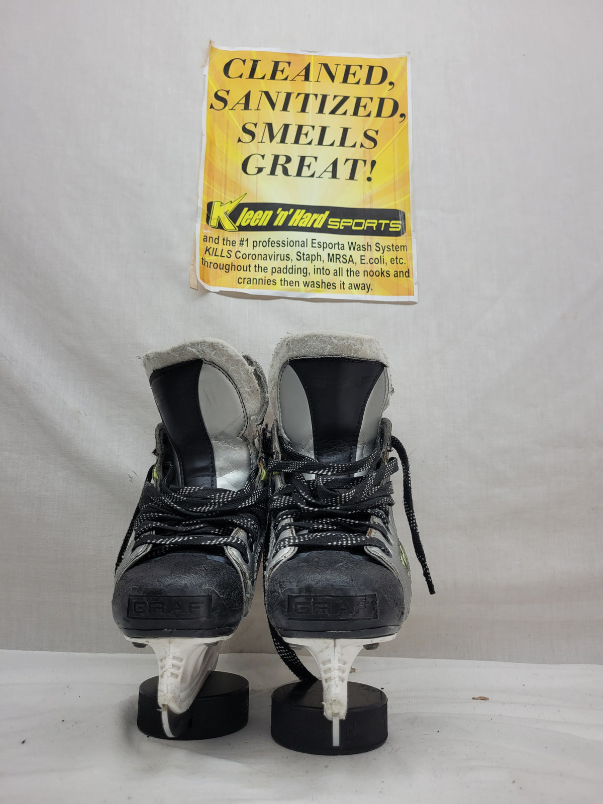 Used Graf Supra 301 Size 2.5 Ice Hockey Skates