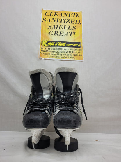 Used Graf Supra 301 Size 2.5 Ice Hockey Skates