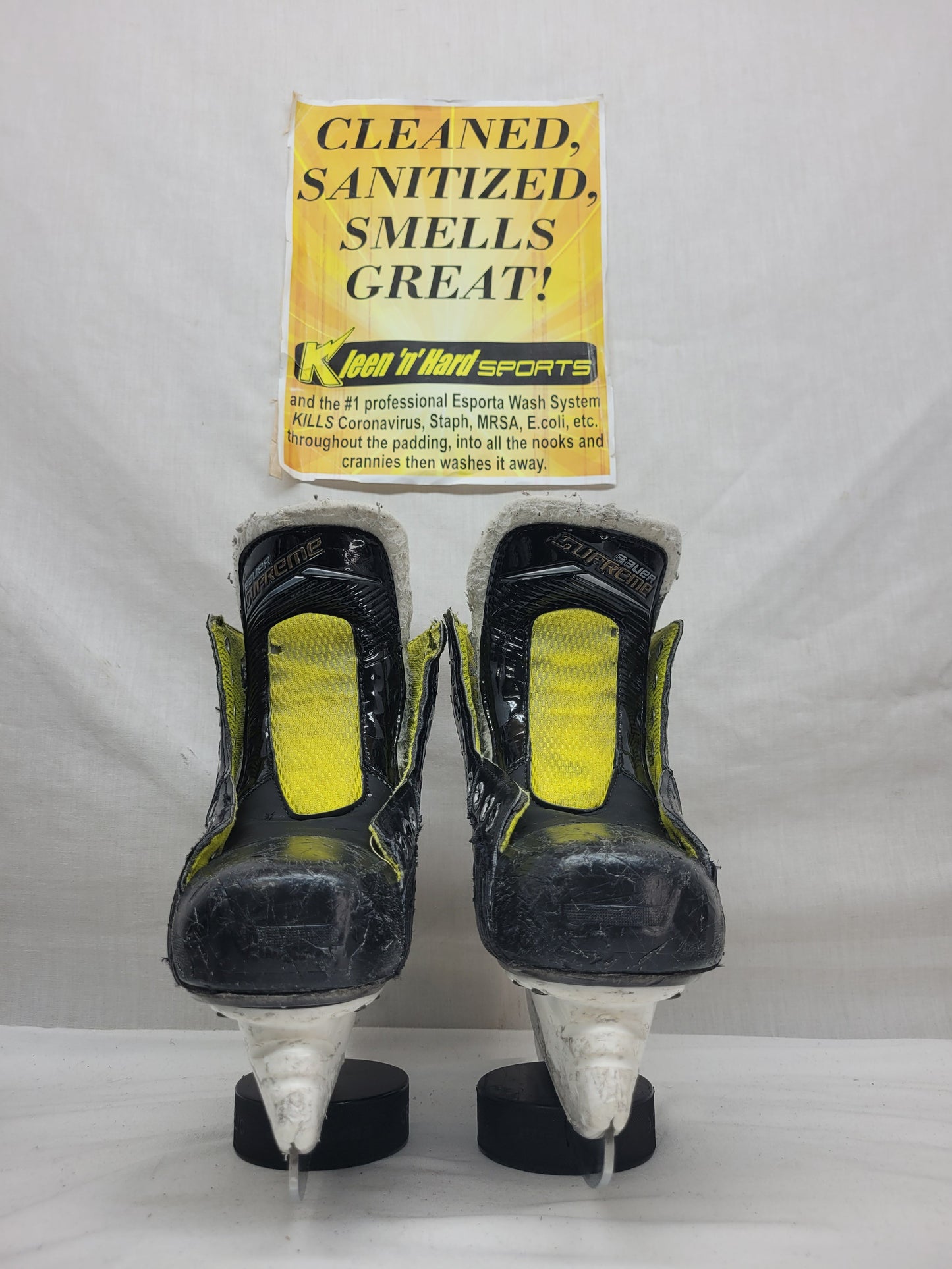 Used Bauer Supreme S29 Size 3.5 D Ice Hockey Skates