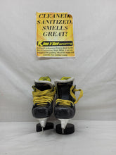 Used Bauer 2s Size Yth 11.5 Ice Hockey Skates