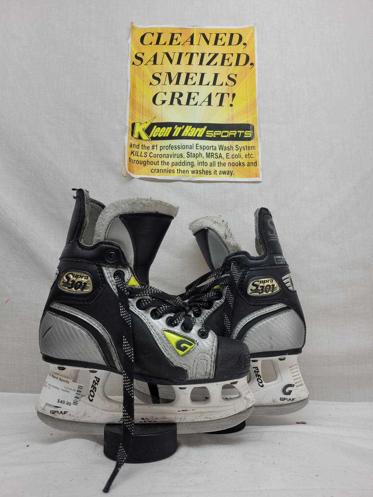 Used Graf Supra 301 Size 2.5 Ice Hockey Skates