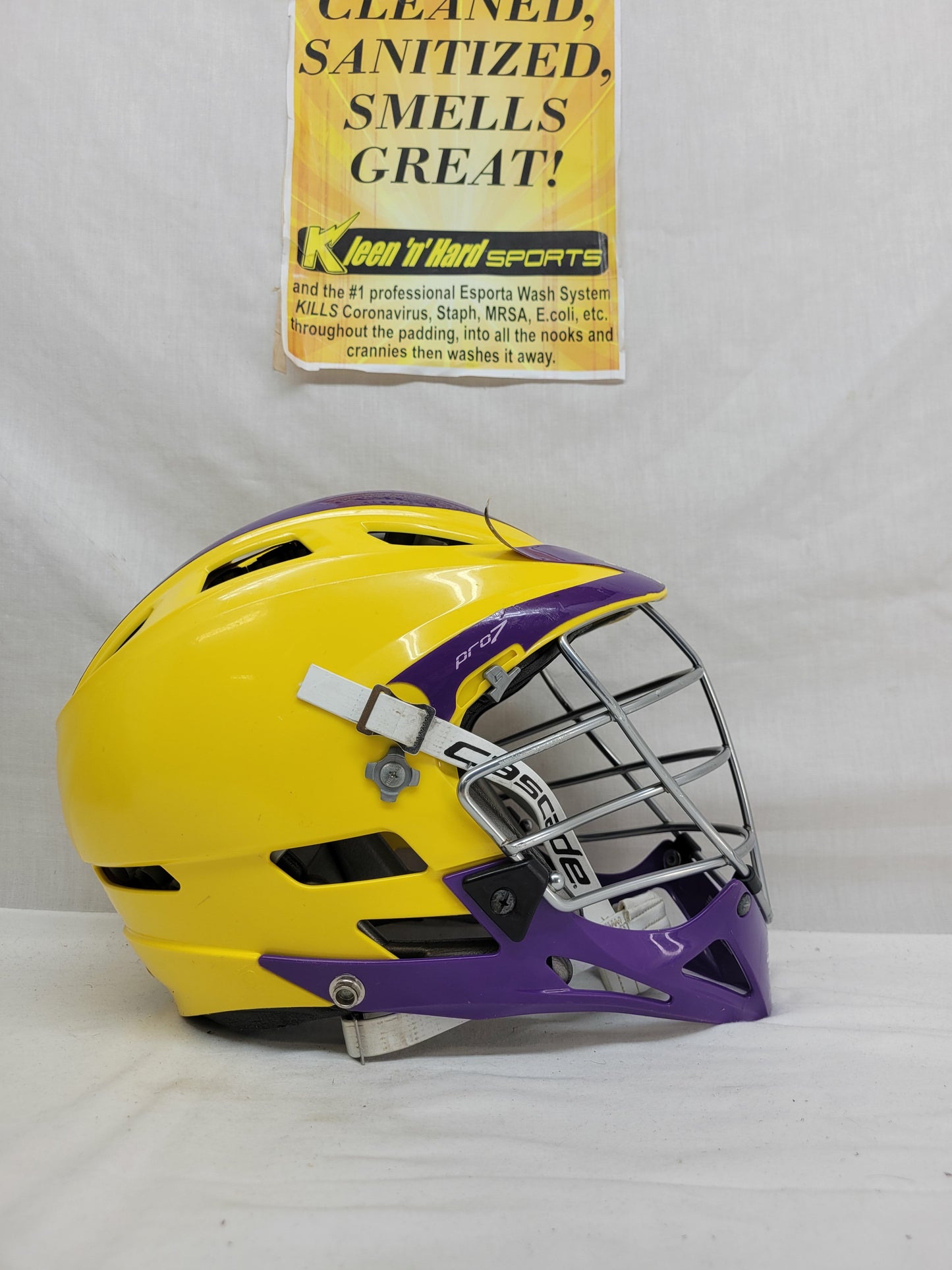 Used Cascade Pro 7 Size OSFM Yellow Mens Lacrosse Helmet