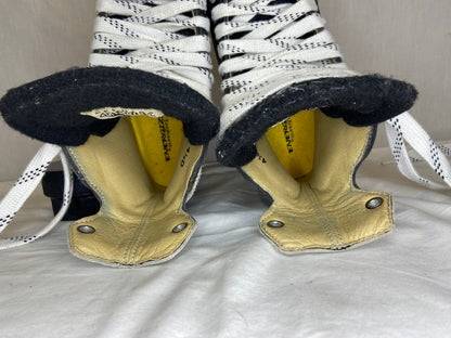 New Mission Amp 4 Ice Hockey Skates Size 4.5 D