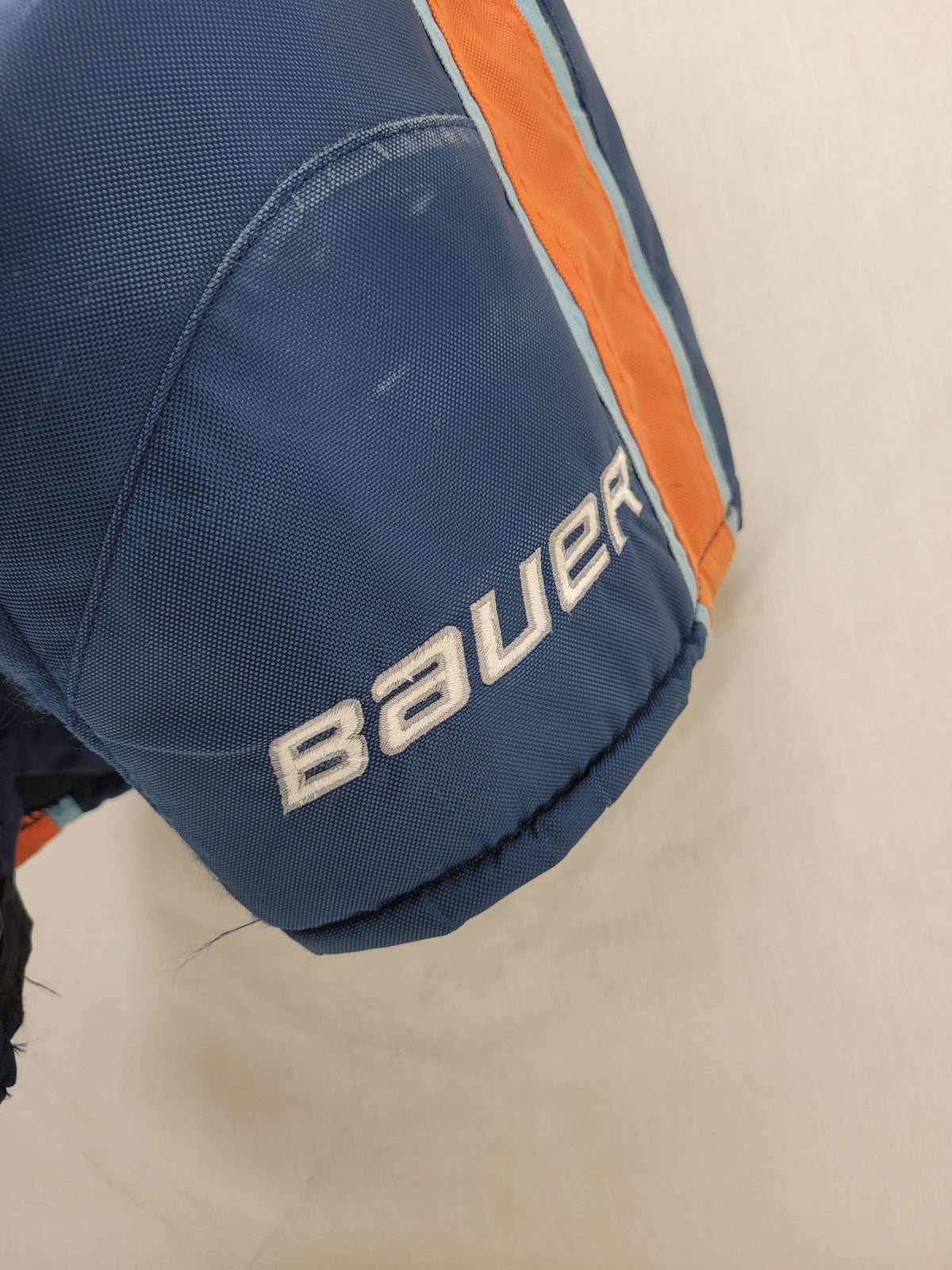 Used Bauer Nexus Size JR. L Full Islanders Ice Hockey Pants