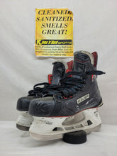 Used Bauer Vapor X900 Size 7.5 Ice Hockey Skates