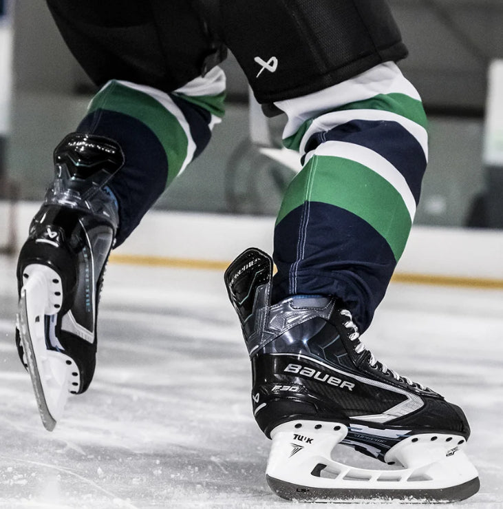 New Bauer Supreme F30 Size JR (1 - 3.5) Ice Hockey Skates