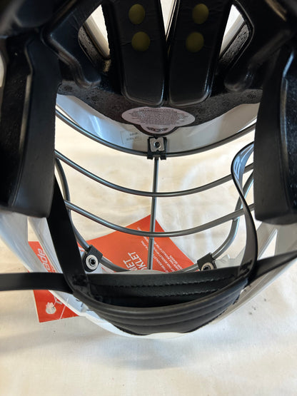 New Cascade CS-R Size OSFM Yth U12 White Yth Lacrosse Helmet