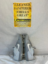 Used Nike Size 9 Grey Low Metal Baseball Cleats